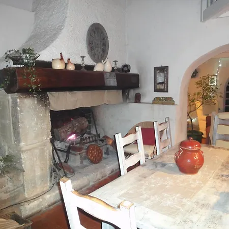 Mas Les Micocouliers Bed and breakfast Saint-Christol-lès-Alès