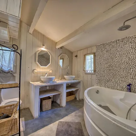 Bed and breakfast Mas Les Micocouliers