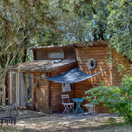 Mas Les Micocouliers Bed and breakfast 3*