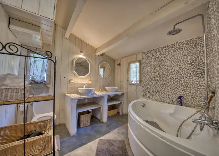 Bed & Breakfast Mas Les Micocouliers